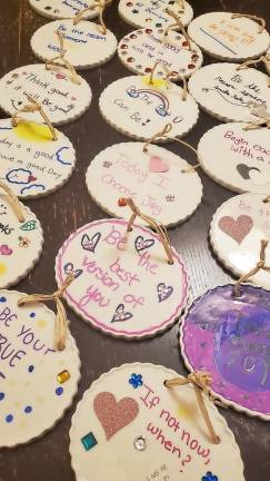 More than 25 high school teens from across Orange County enjoyed a special evening decorating tiles with messages of hope for sick children at Chabad’s CTeen “Tiles for Smiles” event.