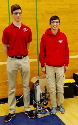 Science Olympiad senior team takes home medals in Regional Competition Science Olympiad senior team takes home medals in Regional Competition