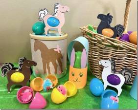 In addtion to crafts, kids can also play horse-themed games and partake in an egg hunt.