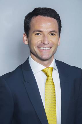 Plastic surgeon joins Middletown Medical Dr. Mark Albert as joined Middletown Medical and will be performing reconstructive surgeries and cosmetic procedures.