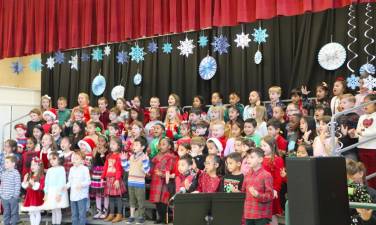 Scotchtown Avenue first graders delight with holiday concert