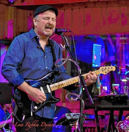 Music even your mother would love Tim McGrath, Beyond the Wall Pink Floyd Tribute.