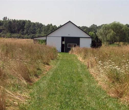 The exterior of the 10-stall barn.