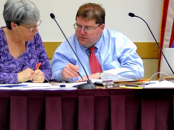 Weary Orange voters turn to third party Langdon Chapman at the Town of Monroe Board Meeting. One of his many roles, Chapman is the attorney for the town.