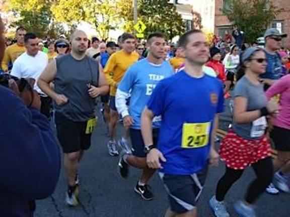 Runners rack up miles at first-ever marathon And they’re off! (Photo by Geri Corey)