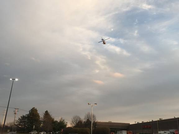 UPDATE: Police searching for man who fired gun at Galleria Mall Police responded to a reported shooting at the Galleria at Crystal Run in Middletown. Helicopters and police were on the scene.