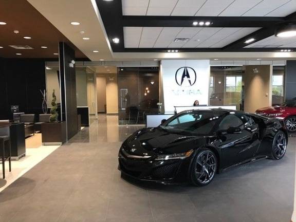 Friendly Acura expands, reopens in Middletown Friendly Acura expands, reopens in Middletown