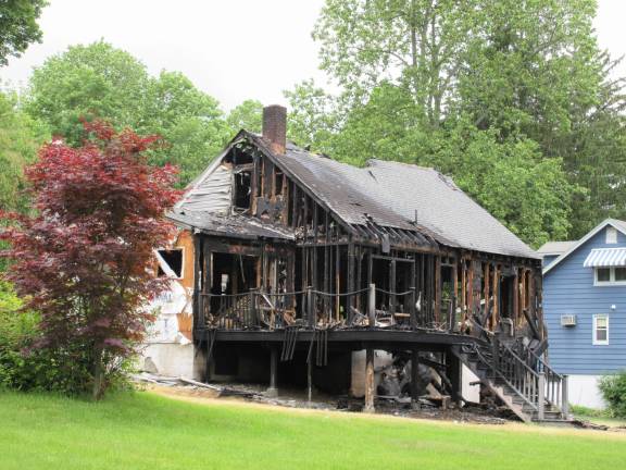 Two young heroes save family from devastating fire Bill Peterman says the family plans to start rebuilding right away (Photo provided)