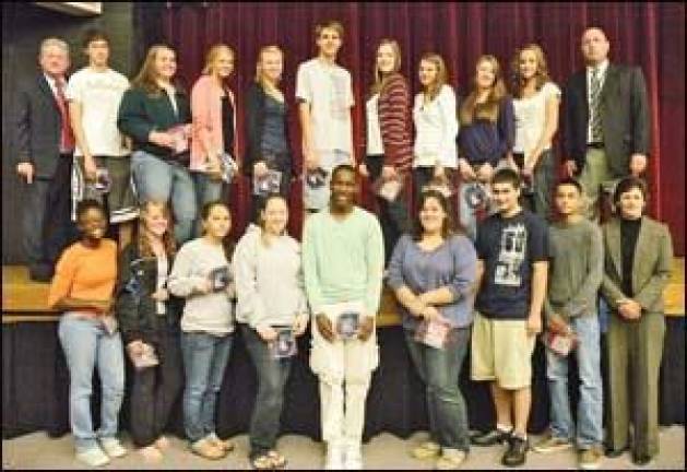 High school students receive academic letters High school students receive academic letters