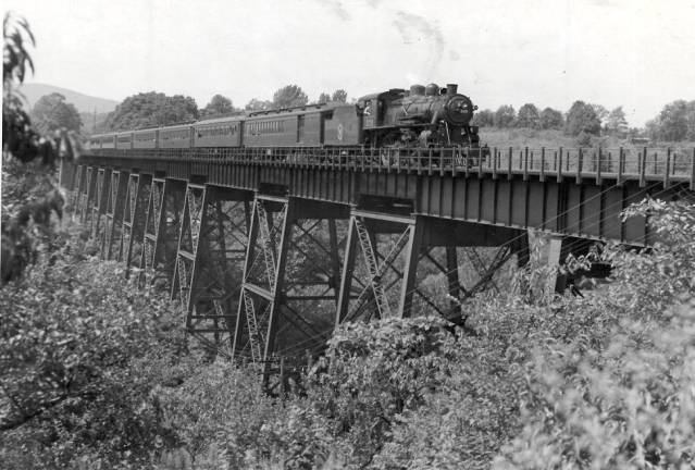 Learn about the county’s forgotten railroad line This large railroad viaduct, known as the Orr Mills Trestle, once spanned the Moodna Creek and Route 32 in Cornwall. However, like much of the Middletown Branch, it has almost entirely vanished today.
