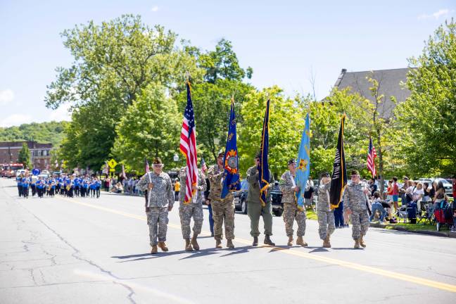 Goshen Supports the Fallen Soliders marching