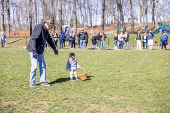 Some of the younger kids needed assistance collecting the eggs while some parents could watch from the sidelines. Photo by Sammie Finch