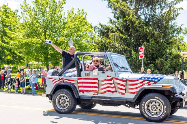 Goshen Supports the Fallen Patriotic jeep