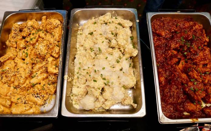 Sweet Onion Brewhouse captures WPDH Wing Wars trophy - again Provided photos The good folks at the Sweet Onion Brewhouse in the Village of Florida entered the three types of wings in last weekend's Wing Wars, a competition put on by radio station WPDH. The wings, from left to right, are Bang Bang (the grand prize winner), Chicken Pot Pie and BBQ Brisket.