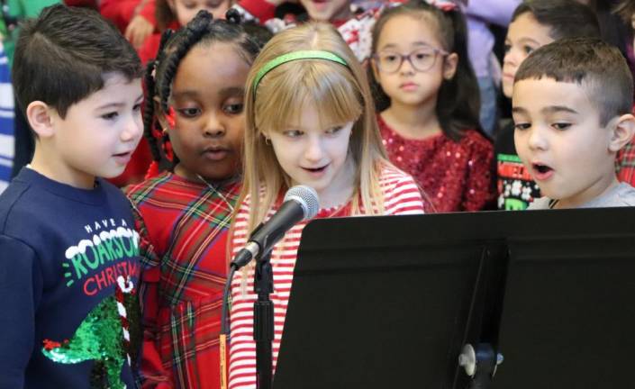 Scotchtown Avenue first graders delight with holiday concert