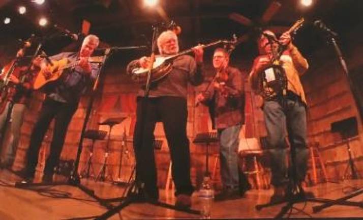 Fall jam sessions at Glenmere Brewing Co. pair live music with craft beer at weekly Sunday bluegrass sessions Moonshine Creek