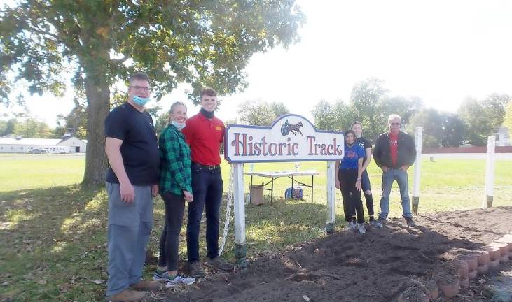 Pictured from left to right are: Keith Brideweser, Ellen Brideweser, Tristan Brideweser, Sofia Balich, Teagan Brideweser and Tim Masters. Photo by Frances Ruth Harris.