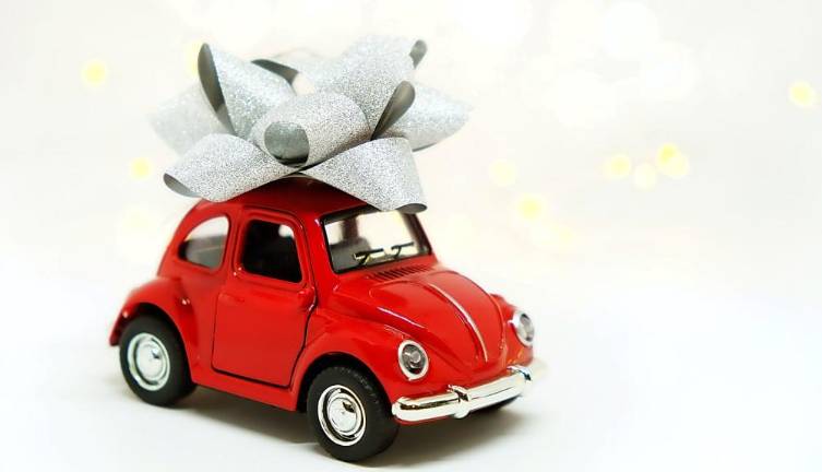 Chester. Kiwanis Club collecting toys for charity The Kiwanis Club of Chester will hold a non-contact drive-thru drop off day for those who prefer not to enter any of the locations where there are drop-boxes on Saturday, Dec. 5, from 11 a.m. to 1 p.m. in the Tractor Supply parking lot, 78 Brookside Ave., Chester. Photo by Mink Mingle on Unsplash