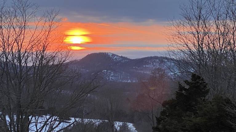 Sugar Loaf sunset. Photo: Simon Fridlich