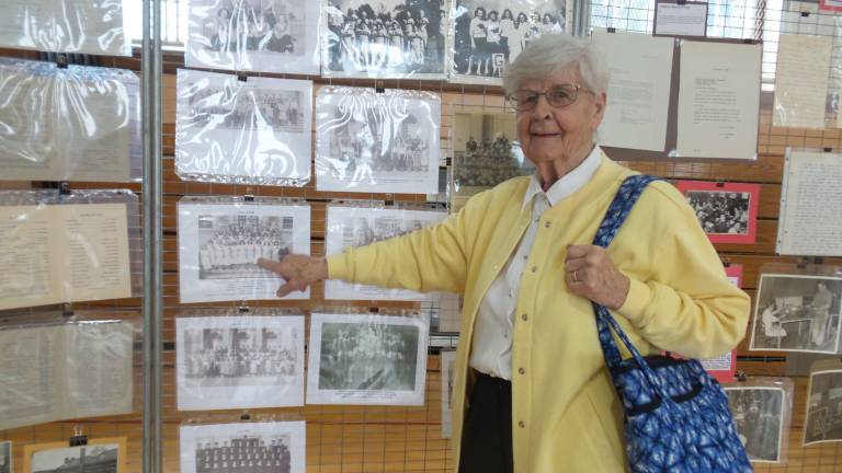 CJ Hooker, like it was yesterday Irene Decker, 85, graduated GHS in 1948 .