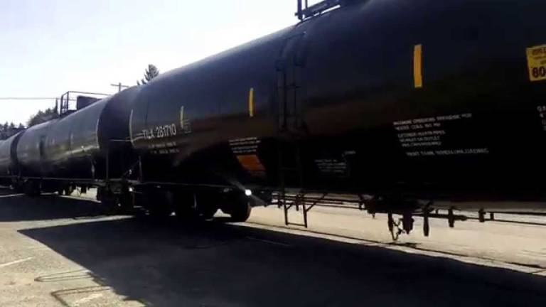 NY cities update emergency plans to deal with oil trains