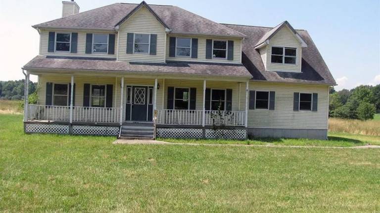 Jeanne Ryan's former horse farm selling for $380K Jeanne Ryan's former horse farm selling for $380K