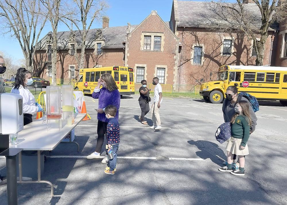 Tuxedo Park. Tuxedo Park School raises 600 from lemonade sales to