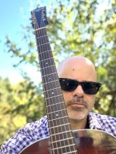 On Friday, July 24,<b> </b>Chris Reali shares a blend of his original tunes and tasty covers at All One One All Farm.