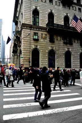 Fifth Avenue foot traffic. Photo: Kurtis Garbutt, via flickr