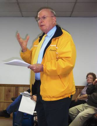 Mike Sullivan, executive director of Pike County Economic Development Authority, gives a presentation to supervisors and planning board members. (Photo by Anya Tikka)