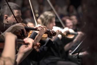 Orchestra to present holiday concert