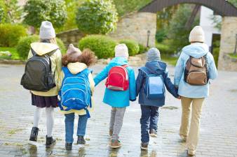 Safety tips for walking to school