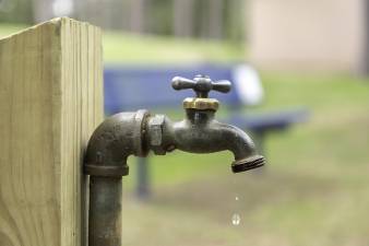 Goshen moves to backtrack on Middletown water purchase