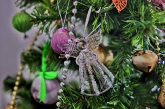 Opinion: Merry Christmas to all