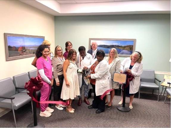 Representatives from Garnet Health cut the ribbon on the new OB/GYN practice at Garnet Health Doctors in Harris, N.Y.
