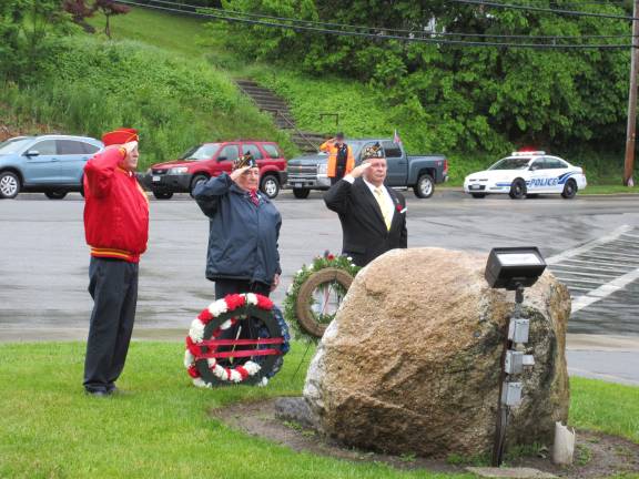 Salute at war memorial in Chester. (Photo by Ginny Privitar)