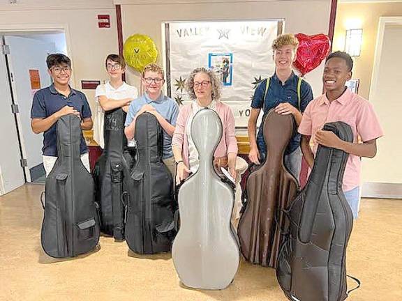 Cello ensemble gives first live Valley View performance since pandemic began, more wanted