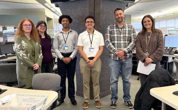 Left to Right: Straus News CFO Robin Robinson, Straus News Managing Editor, Orange County papers, Gail Hoffer-Loibl, Goshen High School students Klaus Depestre and Brandon Moreno, Straus News Digital/IT Director Peter Pinto, and Work Based-Learning Coordinator Danielle Linguanti.