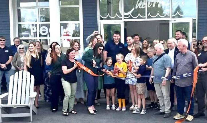 Chaffee Swimming Pools &amp; Spas held a ribbon cutting to celebrate its new owners.