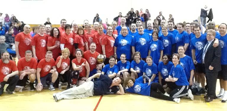 Red Team dominates at faculty basketball game